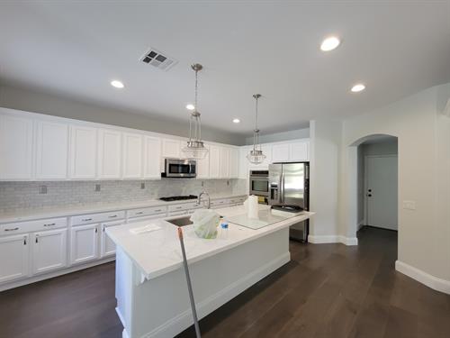 White Kitchen Cabinets