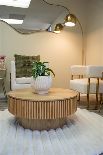 Gallery Image MAR09467.jpg