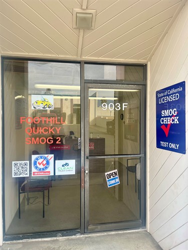 foothill quicky smog customer seating area entrance