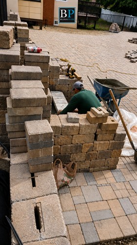 Expert paver installation starts with a great crew.