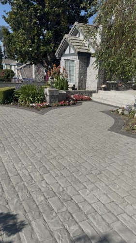Custom Paver Driveway Installation 