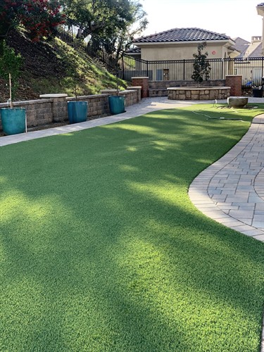 Durable turf designed for everyday living.