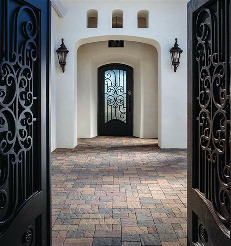 Elegant entryway pavers built to last.