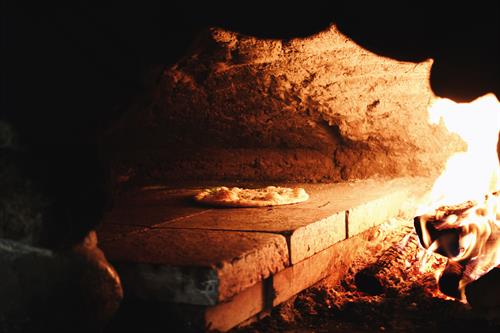 Gallery Image Pizza_oven.JPG