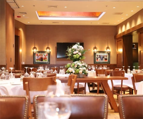 Gallery Image Gallery_-_Steakhouse_in_Boston_Atlantic_Wharf___Smith_and_Wollensky_(6).png