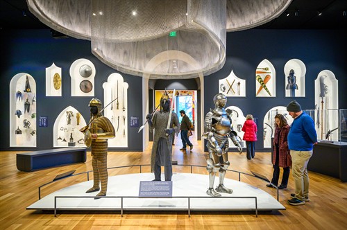 Gallery Image Worcester_Art_Museum_-_Arms_and_Armor_Galleries_1.jpg