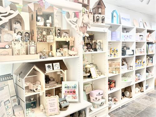 Step into our world. Welcome to Petit Parker!