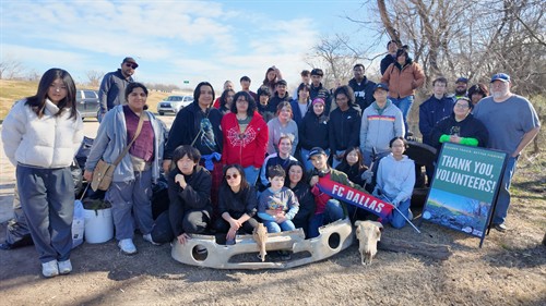 Volunteers at Woodland Basin