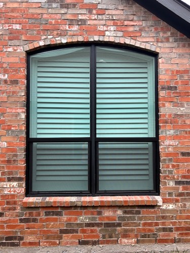 Gallery Image BOYLE_AFTER_PICS_via_Shan_v25_blk_-wht(2).jpeg