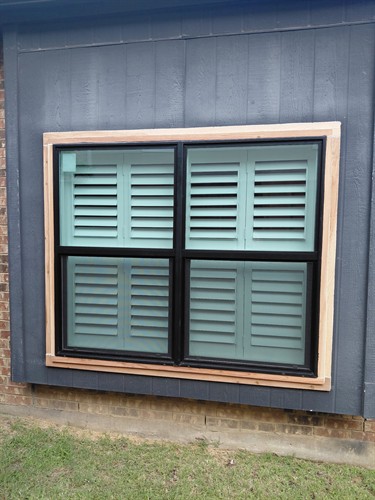 Gallery Image RAY__v25_black__(2).jpeg