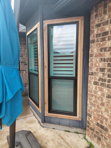 Gallery Image RAY__v25_black__(4).jpeg