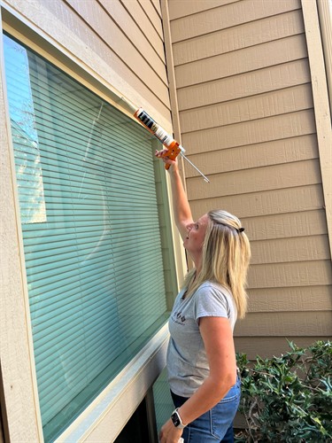 Gallery Image Shannonb_v25_Almond_(5).jpeg