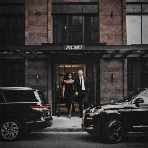 TOP RATED LIMO & BLACK CAR SERVICE IN BARRINGTON ELGIN NORTH SHORE & CHICAGO