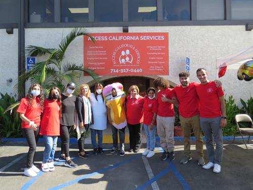 Our incredible AccessCal team delivering school supplies at our 2021 Back to School school supply drive in August! During this event, we were able to collaborate with local businesses and donors in delivering school supplies to underserved students in Orange County. 