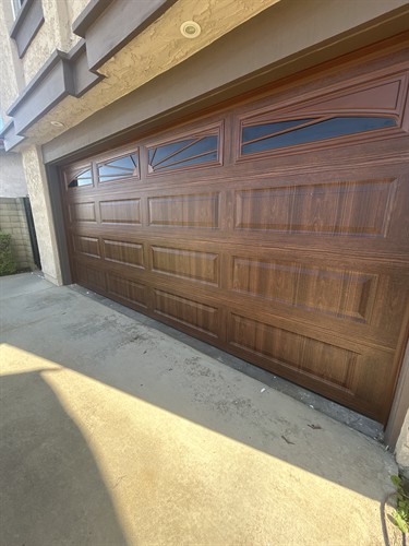 Gallery Image amarr-garage-door-installation-Laguan-hills.jpeg