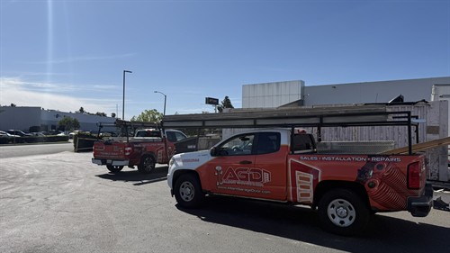 Gallery Image anaheim-garage-door-repair.JPEG