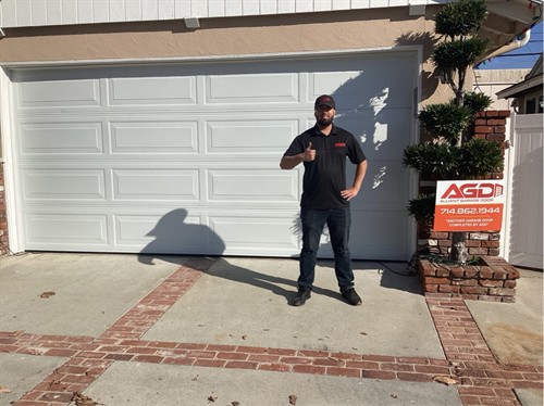 Gallery Image garage-door-installation-laguan-hills.jpg