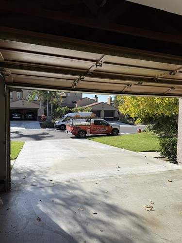 Gallery Image garage-door-off-track-repair-lake-forest-ca.JPEG
