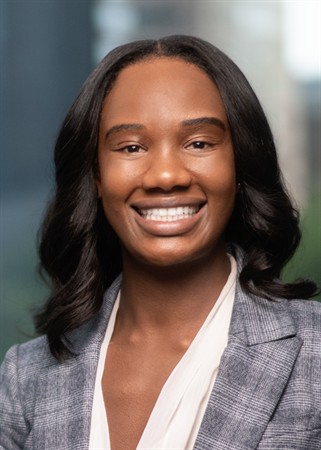 Bradley Associate Kelsi A. Long Receives Young Alumni Award from University of Alabama National Alumni Association