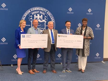 Calhoun Community College Receives $100K from TVA and Huntsville Utilities for Continued Workforce Partnership