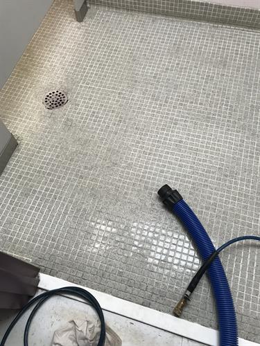 Complete Tile & grout cleaning