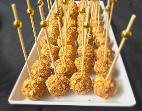 Grapes Rolled in Goat Cheese and Candied Pecans