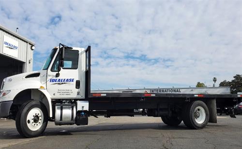 Flatbeds & Stakebody Trucks for Lease/Rent