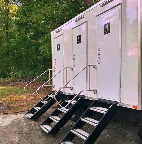 Gallery Image IMG_8858.jpeg