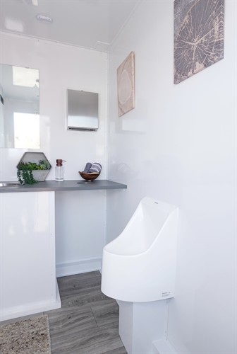 Gallery Image IMG_8860.jpeg