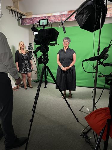 We do excellent greenscreen work!