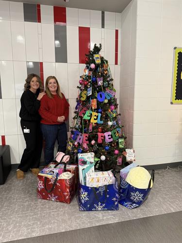 Gallery Image 592510196_122158445738861613_2552254860848599882_n.jpg