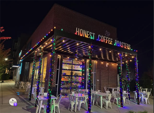 Christmas Lights at Honest Coffee in Madison 