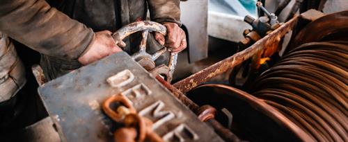 Gallery Image david-hills-gallery-Leslie_and_Jessica.jpg