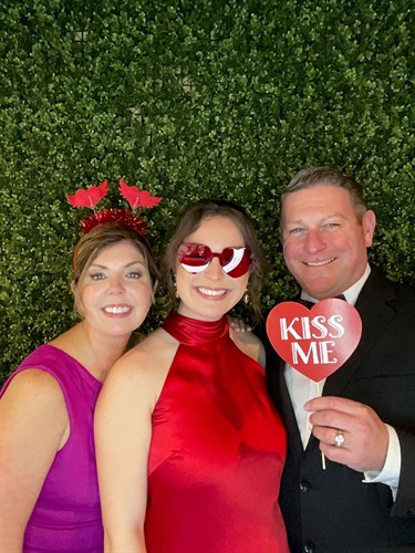 Gallery Image NBHB_2026_Vealey's.jpg