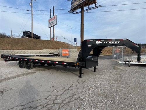 HillCrest Gooseneck 20+5 17.6 W/ Max Ramps W/ Ratchet Rail, Locking Chain Rack, & 5 Winches/Straps