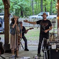 Free Concert at Holts Landing State Park