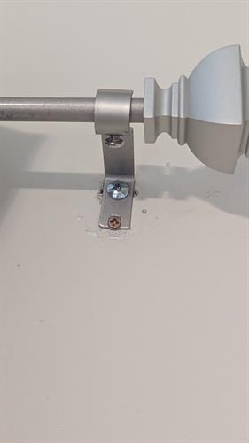 Curtain Rod Repair – Sussex County, DE Quick, secure curtain rod repairs in Lower Sussex County homes. Reliable handyman service near you.