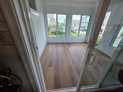 Gallery Image sunroom_install.jpg