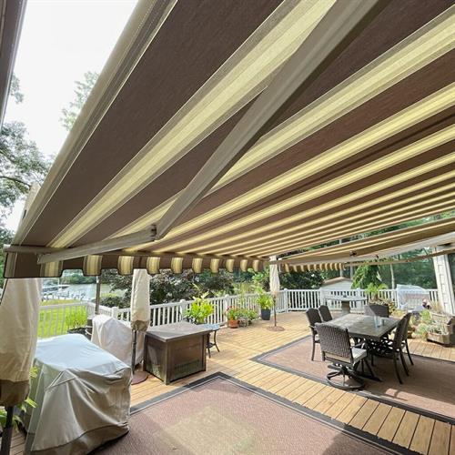 Gallery Image under_new_awning.jpg