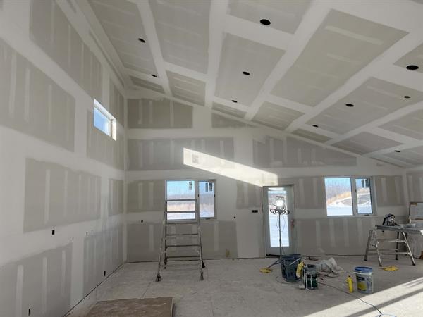 Gallery Image residential-drywall-board-mud-4.jpg