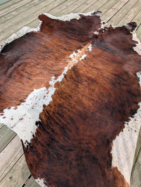 We choose gorgeous cowhide rugs