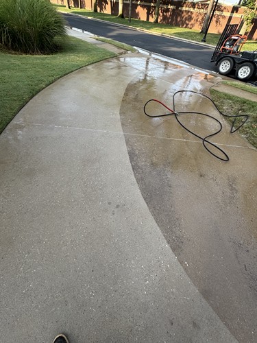 KJ Power Washing Services Driveway Cleaning in OKC