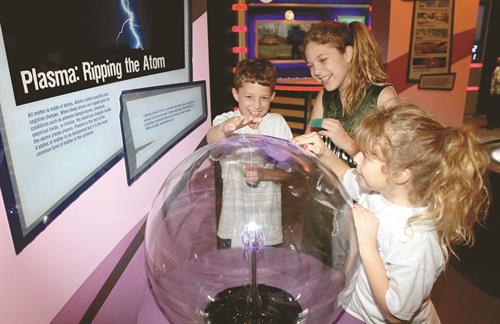 Feel the rush of hurricane force winds in the hurricane simulator or view photos of the devastation left behind by Hurricane Andrew. Touch the vortex of a 10-foot tornado or generate a cloud or peer into a plasma sphere. 