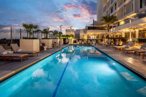 Hilton Aventura Miami_Pool
