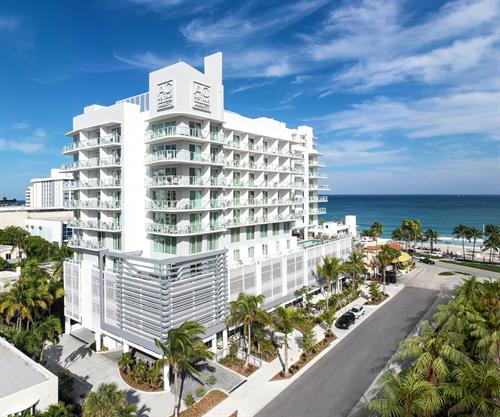 AC Hotel Fort Lauderdale Beach exterior