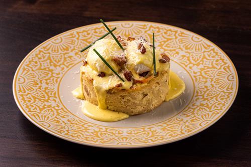 Carbonara Benedict guanciale, crispy pasta, soft eggs, parmesan hollandaise