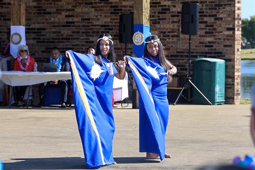 Girls performing the Marshallese Flag dance