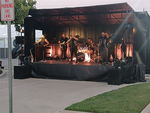 Gallery Image 1000014127(3).jpg