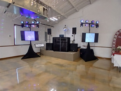 Gallery Image 1000015623(2).jpg