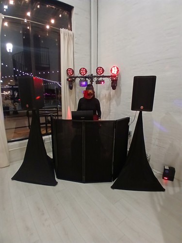 Gallery Image 1000016949(2).jpg